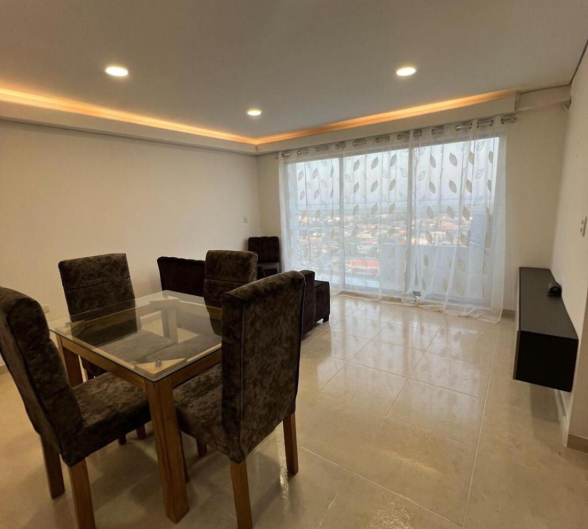 Apartamento 5 Minutes From The Airport, Sea And Center