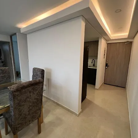 Apartamento 5 Minutes From The Airport, Sea And Center *