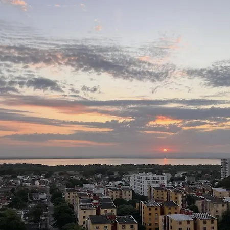 5 Minutes From The Airport, Sea And Center Apartamento