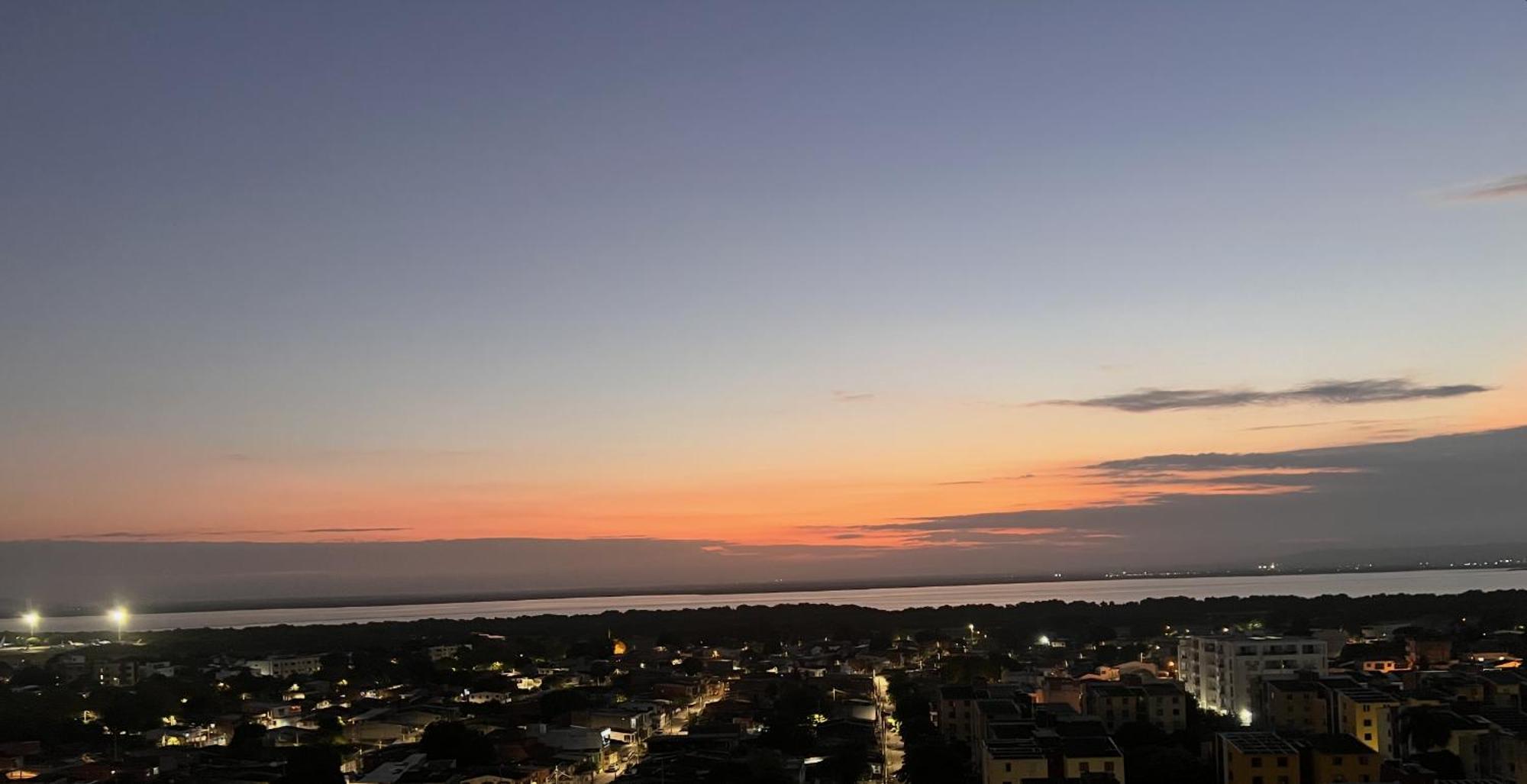 5 Minutes From The Airport, Sea And Center